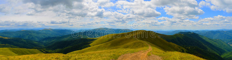 喀尔巴阡山脉全景