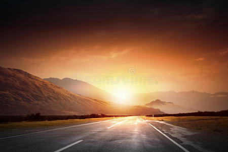 公路 日落 风景 路线 空的 开车 直的 阳光 天空 运输