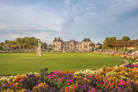 巴黎卢森堡宫
