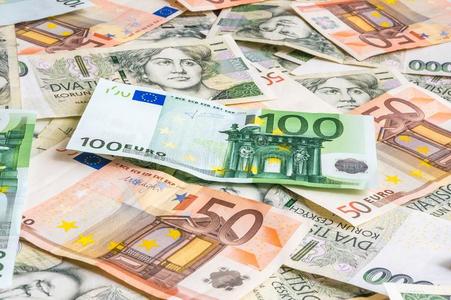 捷克和欧元纸币背景