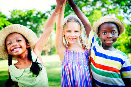 多样性儿童童年友谊开朗的概念