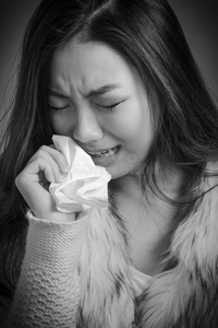 有魅力的亚洲女孩,二十多岁,与世隔绝照片