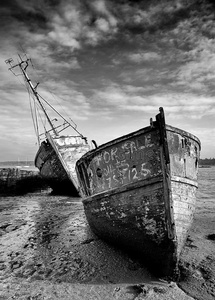 海滩 被遗弃的 海事 古老的 帆船 孤寂 沉船事故 海岸线