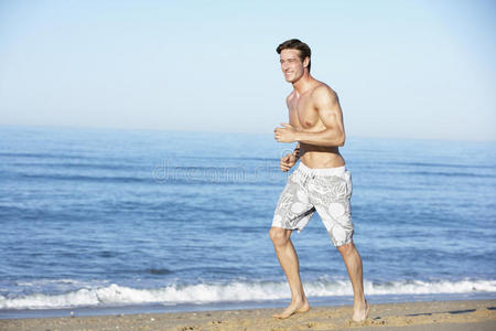 运行 服装 跑步 二十岁 夏天 逃跑 白种人 海滨 适合
