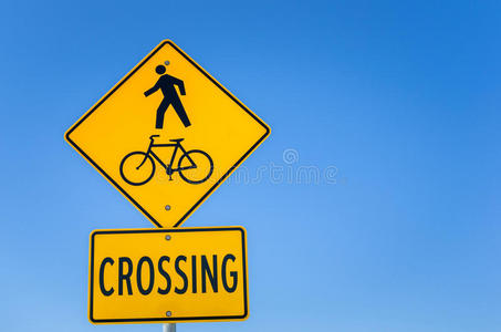 十字路口 通知 金属 自行车 旅行 方向 交通 签名 安全