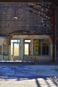 旧废弃工厂