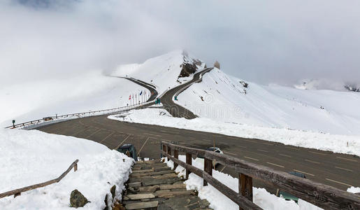 高山冬季路