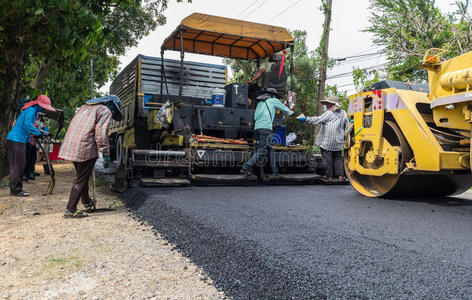 砾石 操作 热的 铺路 公路 精轧机 重的 车道 建筑 柴油机