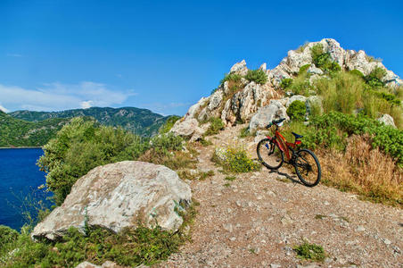 周期 自行车 小山 植物 探索 爱琴海 悬崖 享受 骑自行车