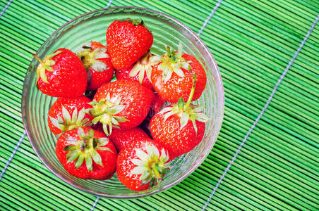 草莓碗