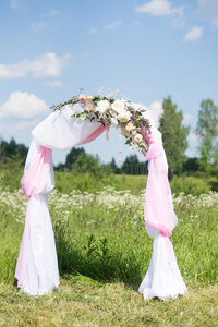 拱门 天空 夏天 仪式 花的 假日 花束 浪漫的 自然 结婚