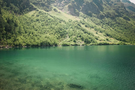 反射 风景 岩石 高的 天空 秋天 场景 范围 徒步旅行