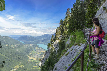 小山 露营者 冒险 跋涉 活动 夏天 步行 风景 徒步旅行者