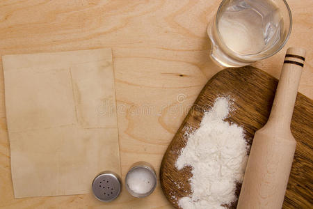 解雇 测量 面粉 纸张 自制 信息 玻璃 面包 配方 烹饪