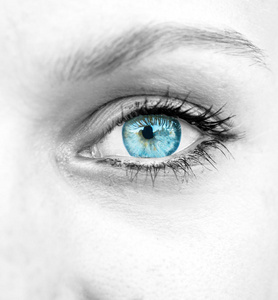 美丽的蓝色女人的眼睛