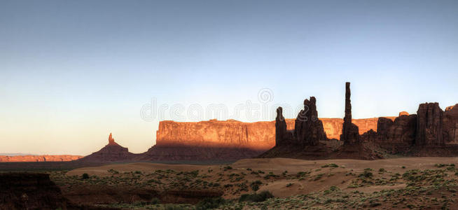纪念碑山谷的沙漠