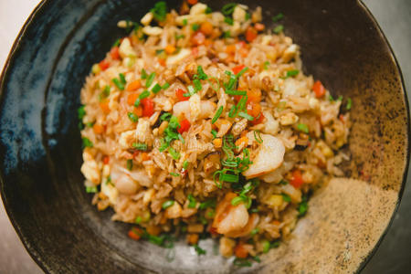 亚洲 豌豆 鸡蛋 特写镜头 筷子 洋葱 食物 瓷器 胡萝卜