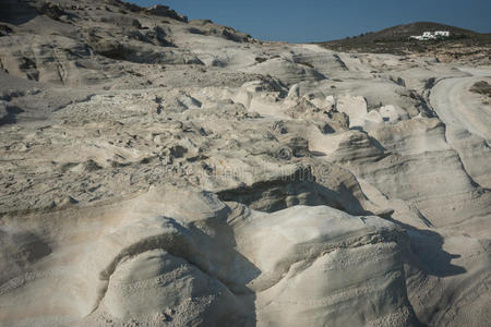 在Sarakiniko海滩，Milos，希腊