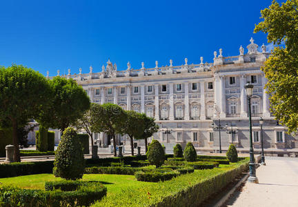 西班牙马德里皇家宫殿和公园