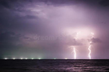 打雷 危险 海洋 雷雨 螺栓 暴风雨 罢工 闪光 指控 权力