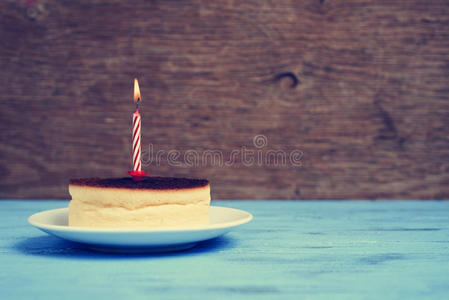 芝士蛋糕 庆祝 糕点 点燃 礼物 蛋糕 祝贺你 生日 软件