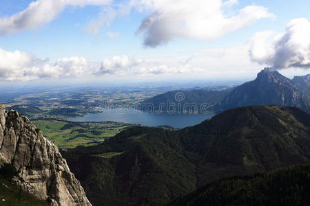 目的地 旅行 美丽的 腹地 围绕 秋天 草地 颜色 云景