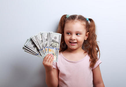 乐趣 童年 小孩 白种人 收入 货币 女孩 经济 账单 快乐