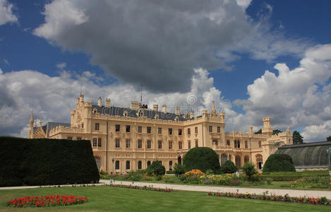 城堡莱德尼斯与花园在捷克共和国在欧洲，联合国教科文组织