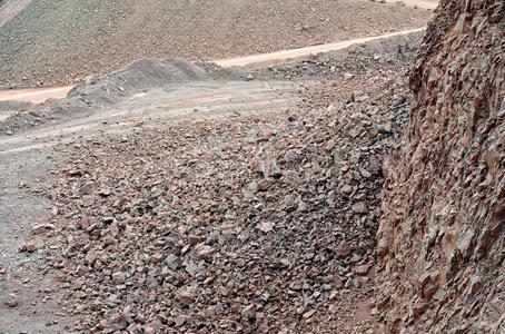 砾石 地质学 重的 采矿 天空 斑岩 矿井 材料 自然 环境