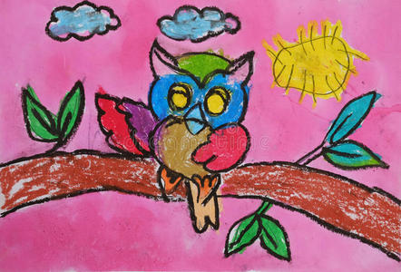 孩子的画猫头鹰在树上