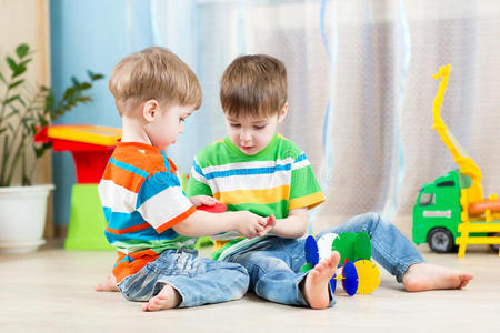 快乐 游戏 学习 房子 童年 建设 教育 小孩 地板 乐趣