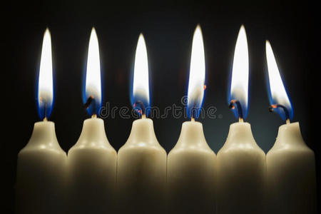 六支蜡烛