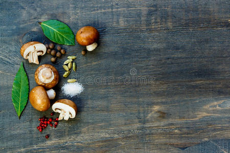 蘑菇和香料