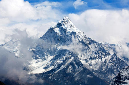 尼泊尔阿玛达布拉姆山