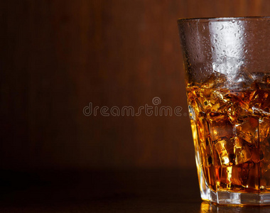 威士忌玻璃杯
