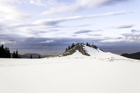 季节 风景 徒步旅行 悬崖 降雪 美丽的 自然 场景 日落