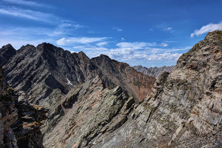 山脉的一小部分有山峰