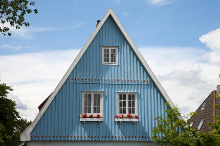 钓鱼石勒苏益格德国,石勒苏益格-荷尔斯泰因,房子,蓝色立面,山墙照片