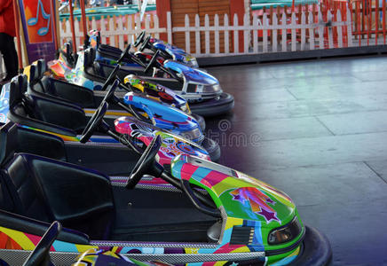 游乐园电动赛车照片