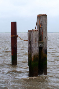 金属 电缆 地平线 海的 钉子 条纹 厚的 系船柱 风景