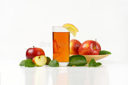 苹果和苹果汁