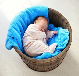 甜的 毯子 男孩 出生 箱子 童年 睡觉 人类 篮子 白种人