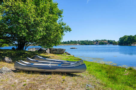 瑞典海岸的独木舟