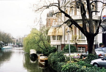 阿姆斯特丹拿骚卡德2002