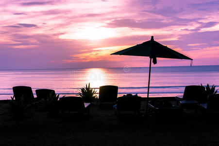 粉红色 夏天 轮廓 傍晚 求助 地平线 沐浴 太阳 日落