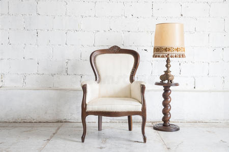 混凝土 椅子 古老的 优雅 扶手椅 地板 活的 古董 房间