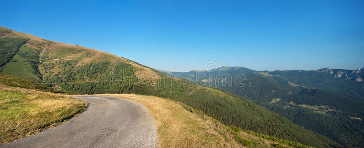 瑞士山地景观