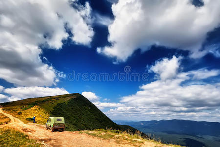 全景图 森林 美丽的 吉普车 风景 草地 假日 太阳 夏天