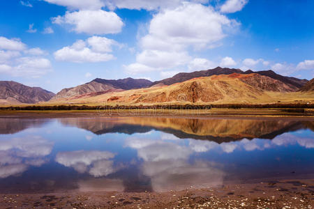 高山湖泊