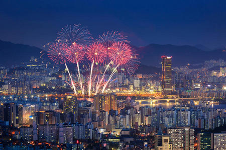 烟花节和首尔市，韩国。